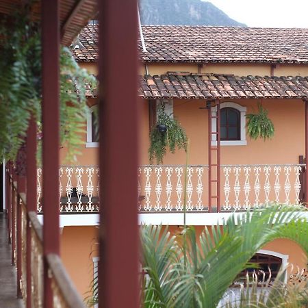 Hotel Recanto das Abelhas - 400 m do centro histórico Tiradentes Exterior foto